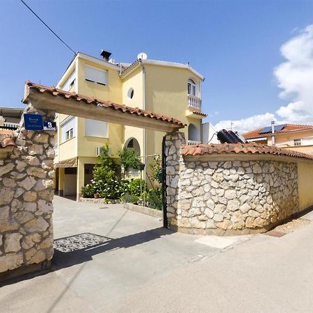 Apartments And Room Lotus Tribalj Exterior foto