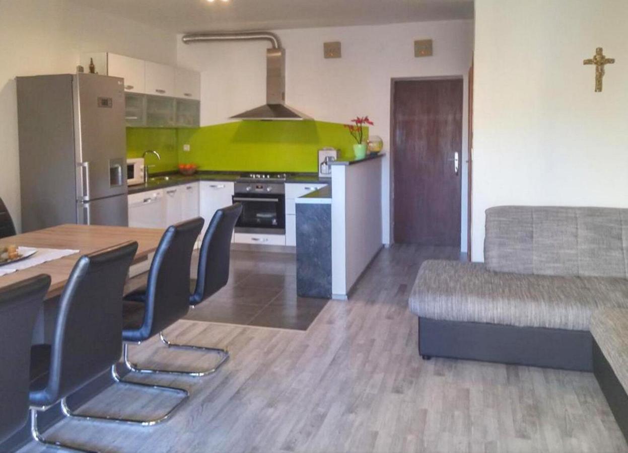 Apartments And Room Lotus Tribalj Exterior foto