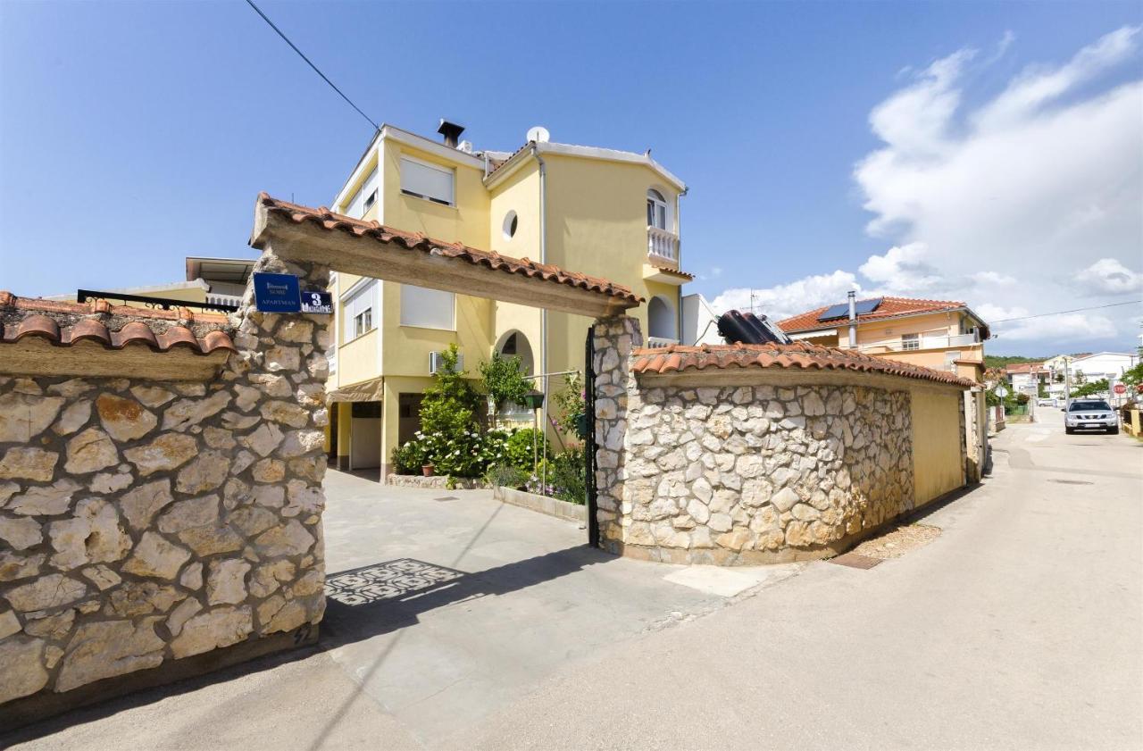 Apartments And Room Lotus Tribalj Exterior foto